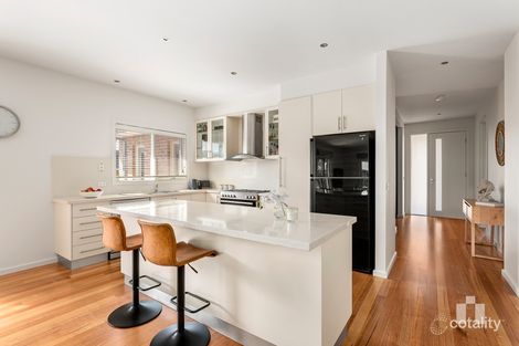 Property photo of 36 Warrawong Circuit Doreen VIC 3754