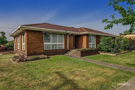 Property photo of 1 Lantana Court St Albans VIC 3021