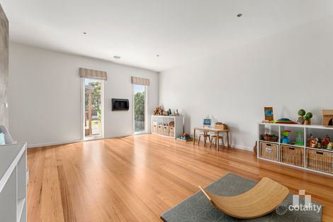 Property photo of 36 Warrawong Circuit Doreen VIC 3754