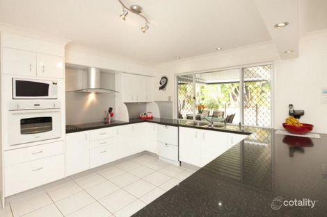 Property photo of 17 Linfield Street Mansfield QLD 4122