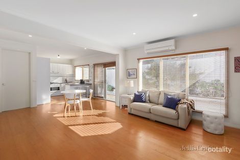 Property photo of 2/15 Allen Street Bulleen VIC 3105