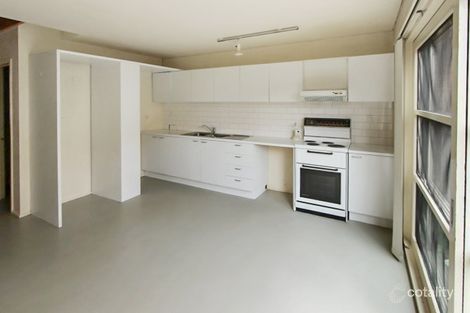 118b Mt Alexander Rd, Travancore, VIC 3032