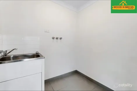 Property photo of 4 Vollone Place Cranbourne East VIC 3977