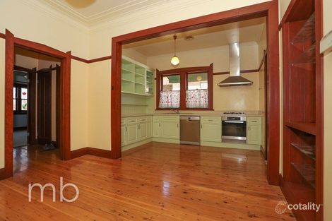 Property photo of 107 Lords Place Orange NSW 2800