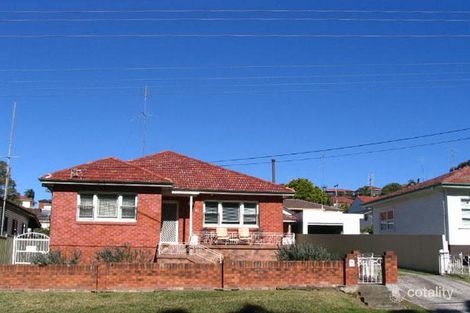 31 Cummins St, Unanderra, NSW 2526