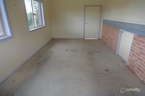Property photo of 8 Ivy Lea Place Goulburn NSW 2580