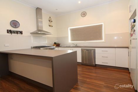 Property photo of 28 Wilga Street Hanwood NSW 2680