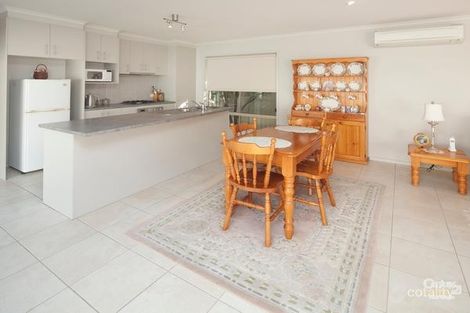 Property photo of 7 The Glen Pakenham VIC 3810