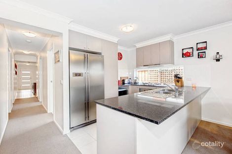 Property photo of 40 Laurence Way Tarneit VIC 3029