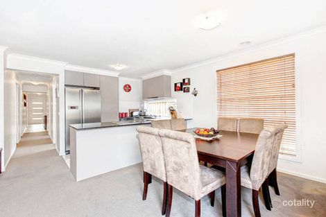 Property photo of 40 Laurence Way Tarneit VIC 3029