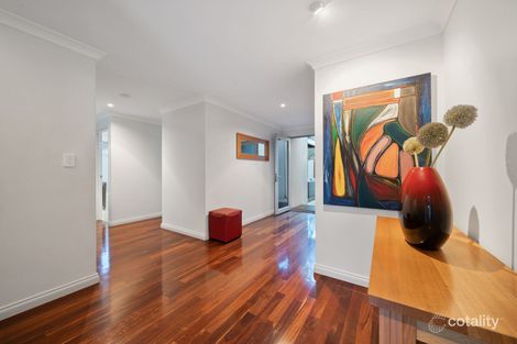 Property photo of 128A Grand Promenade Doubleview WA 6018