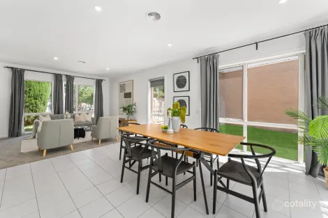 Property photo of 11 St Andrews Drive Heatherton VIC 3202