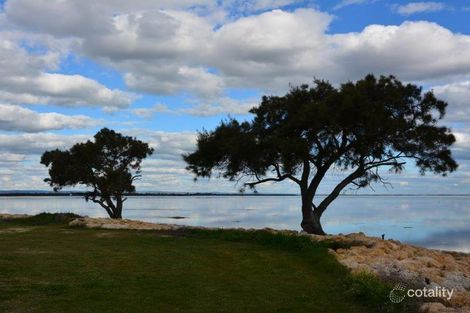 16 Roy Rd, Coodanup, WA 6210