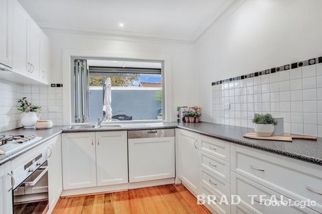 Property photo of 216 The Parade Ascot Vale VIC 3032
