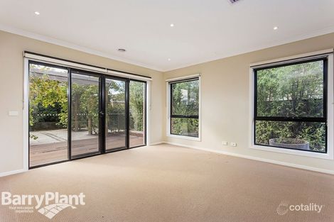 Property photo of 6 Beaurepaire Drive Point Cook VIC 3030