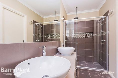 Property photo of 6 Beaurepaire Drive Point Cook VIC 3030