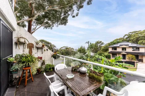 Property photo of 2/2 Alanson Avenue Bulli NSW 2516