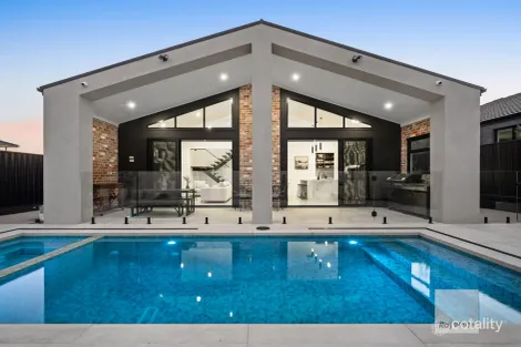 Property photo of 2 Fiero Court Greenvale VIC 3059
