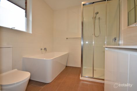 Property photo of 32 Winyard Drive Mooroolbark VIC 3138