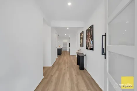 Property photo of 58 Namadgi Crescent Truganina VIC 3029