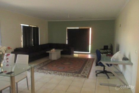 Property photo of 23 Emerald Circuit Craigieburn VIC 3064