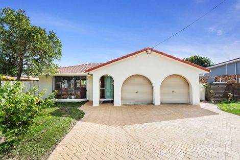 19 Green St, Banksia Beach, QLD 4507