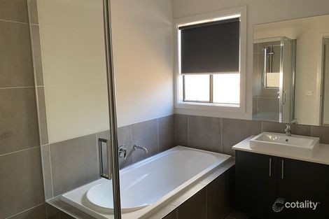 13 Camaro Dr, Cranbourne East, VIC 3977