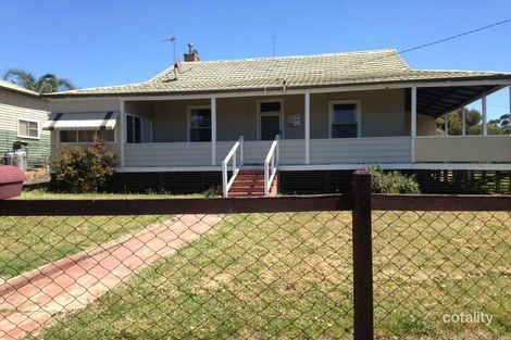 11 Enfield Tce, Northam, WA 6401