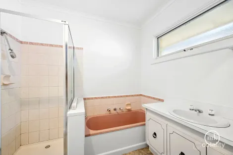 Property photo of 35 Chapman Street Macleod VIC 3085