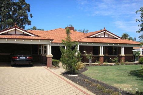 16 Citrine Gdns, Forrestfield, WA 6058