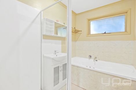 Property photo of 2 Norman Grove Werribee South VIC 3030