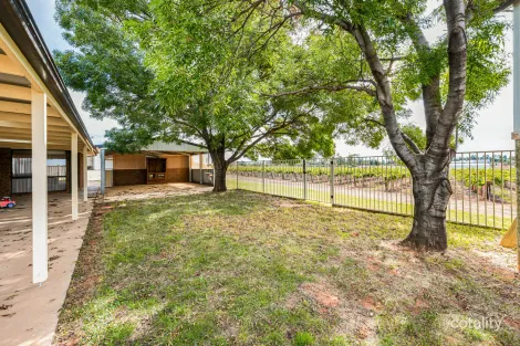 Property photo of 225 Stewart Road Red Cliffs VIC 3496