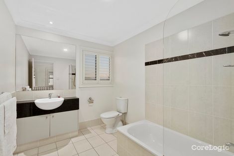 Property photo of 26 Eastpark Waters Helensvale QLD 4212