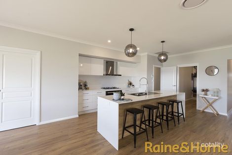 Property photo of 12 Wollomombi Parade Dubbo NSW 2830