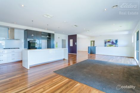 Property photo of 7 Barrigan Place Jerrabomberra NSW 2619