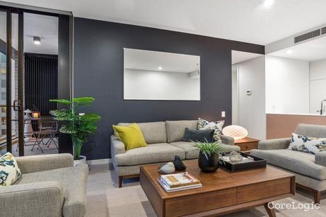 Property photo of 915/70 Queens Road Melbourne VIC 3004