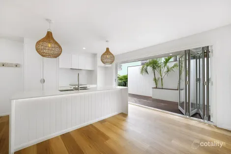 1/25 Evandale Cres, Miami, QLD 4220