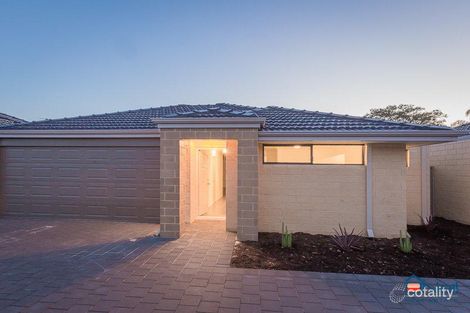 2/17 Banyard Ave, Kelmscott, WA 6111