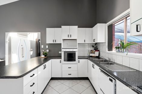 Property photo of 13 Mirabella Close Werribee VIC 3030
