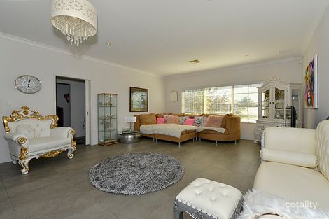 Property photo of 16 Hirani Link Aveley WA 6069