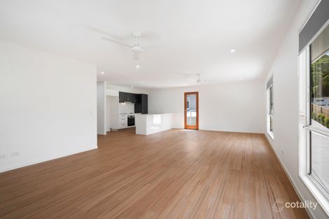 Property photo of 2/4 Dinmore Street Woombye QLD 4559