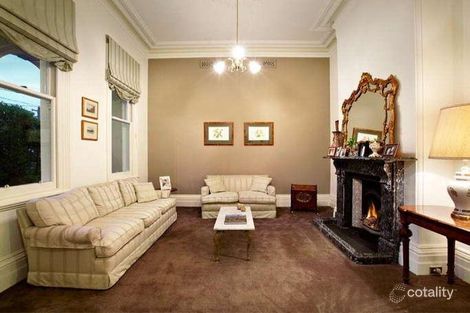 Property photo of 52 Mathoura Road Toorak VIC 3142