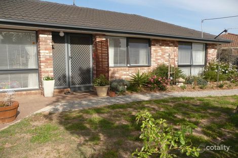 Property photo of 37 Swan Street Werribee VIC 3030