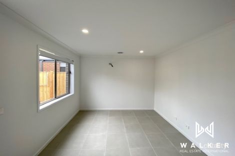 Property photo of 480 Casey Fields Boulevard Cranbourne East VIC 3977