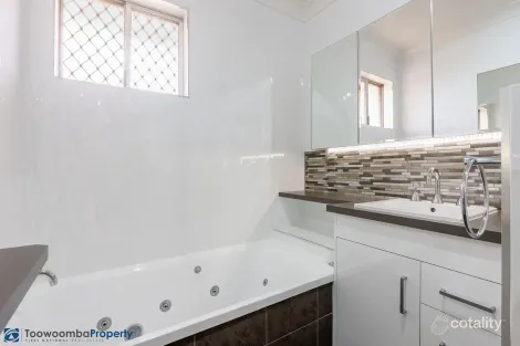 Property photo of 31 Merino Street Harristown QLD 4350