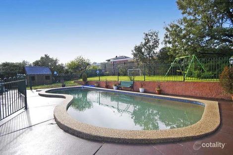 Property photo of 16 Gloucester Street Mount Waverley VIC 3149