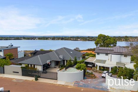 Property photo of 79 River Way Salter Point WA 6152