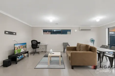 Property photo of 7 Hawkstone Road Manor Lakes VIC 3024