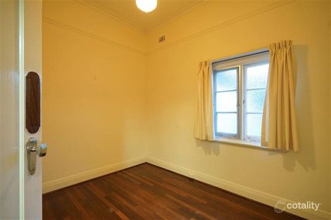 Property photo of 38 Dumbarton Crescent Menora WA 6050