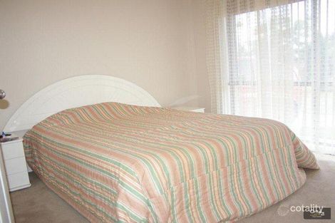 Property photo of 25 Glen Elgin Crescent Edensor Park NSW 2176